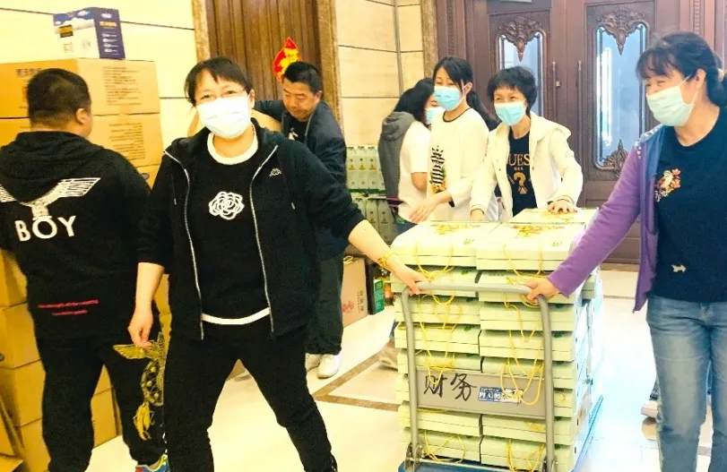 【我为职工办实事】赏金船长营销为员工竭诚服务践行动